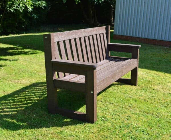 Dale bench adds to the collection of recycled plastic waste furniture products