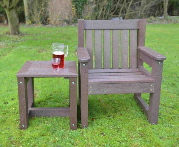 TDP's large Derwent garden chair with valley table
