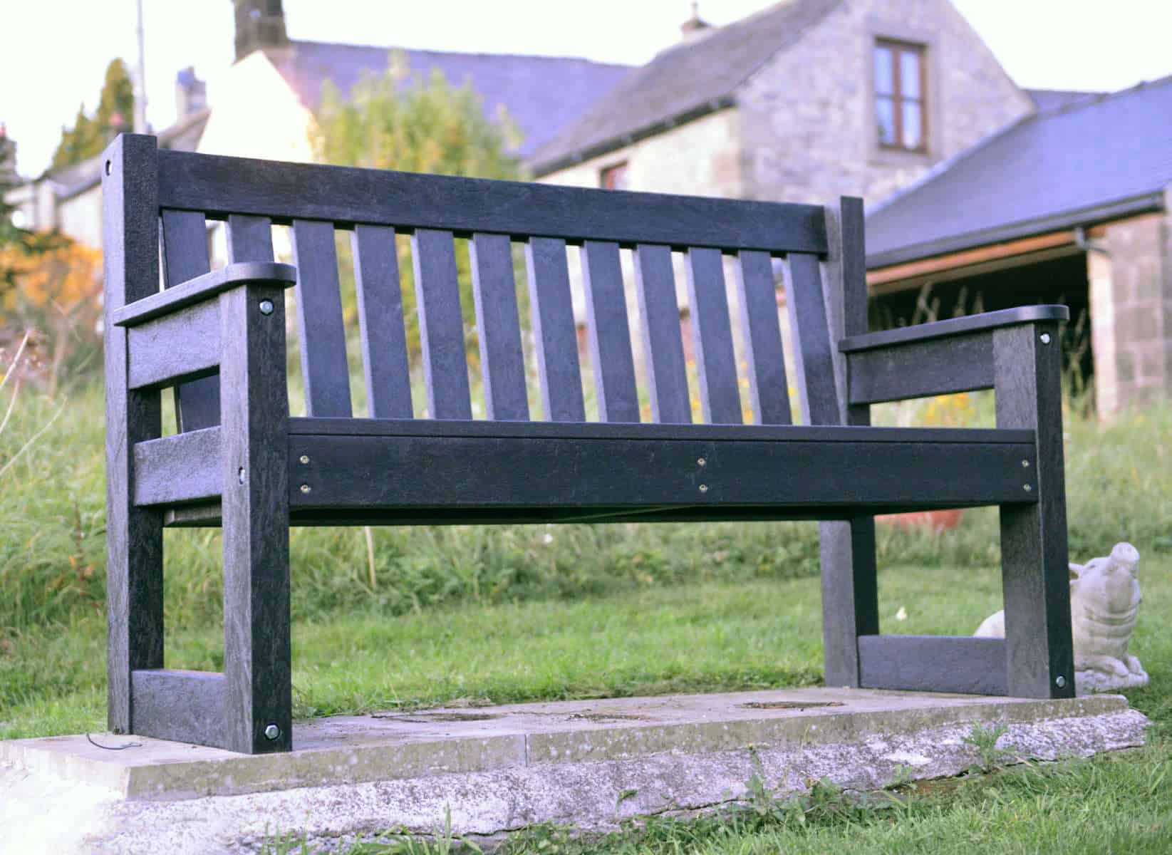 TDP's recycled plastic Dale garden bench