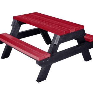 Macaw Picnic Table made from recycled plastic