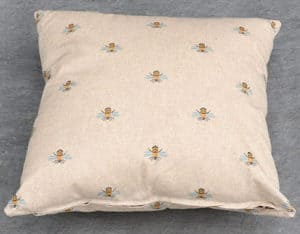 Scatter Cushion (Bee)