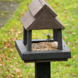 TDP recycled plastic Bird feeding station