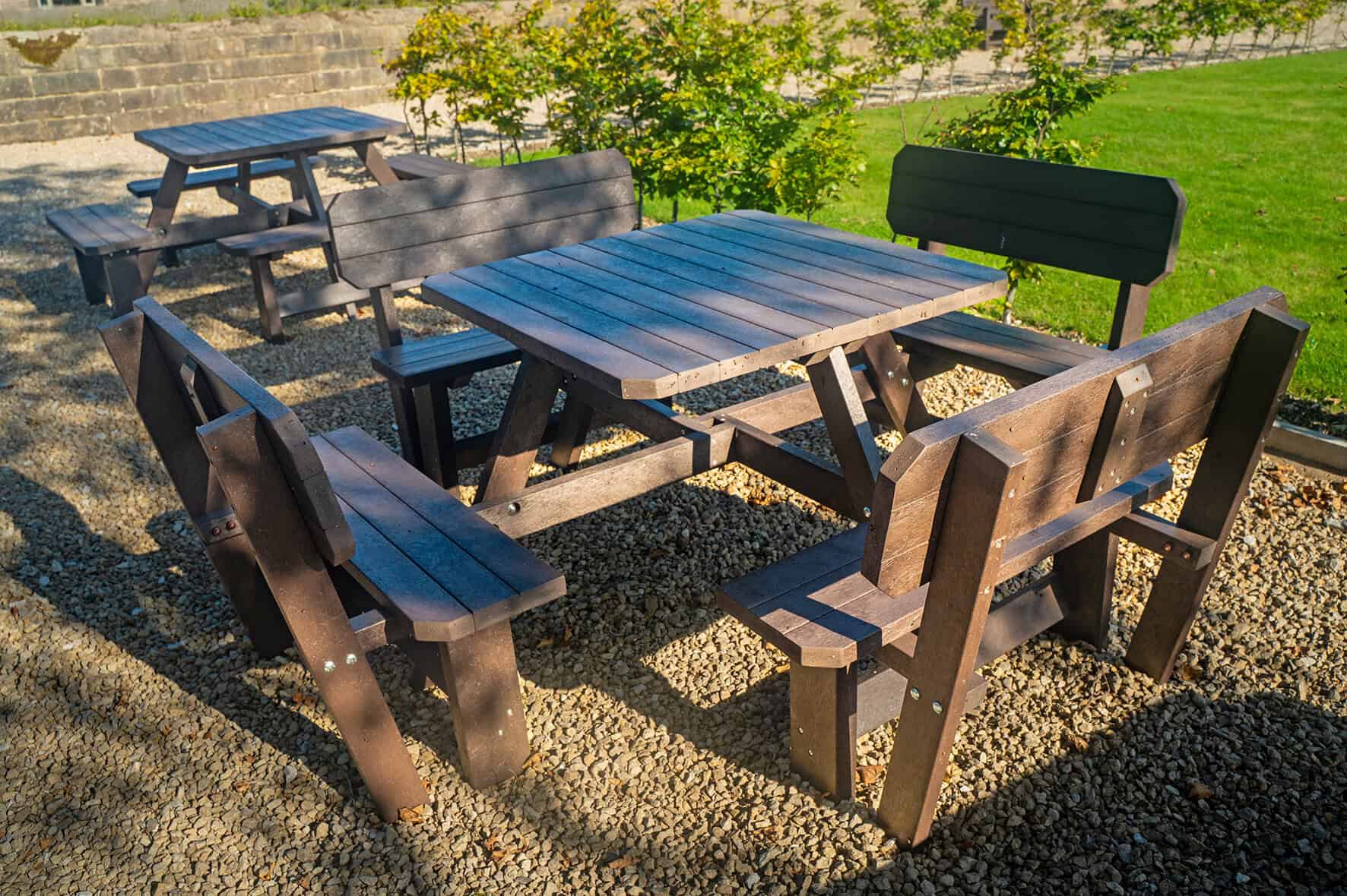 Bakewell Picnic Table - Image 6